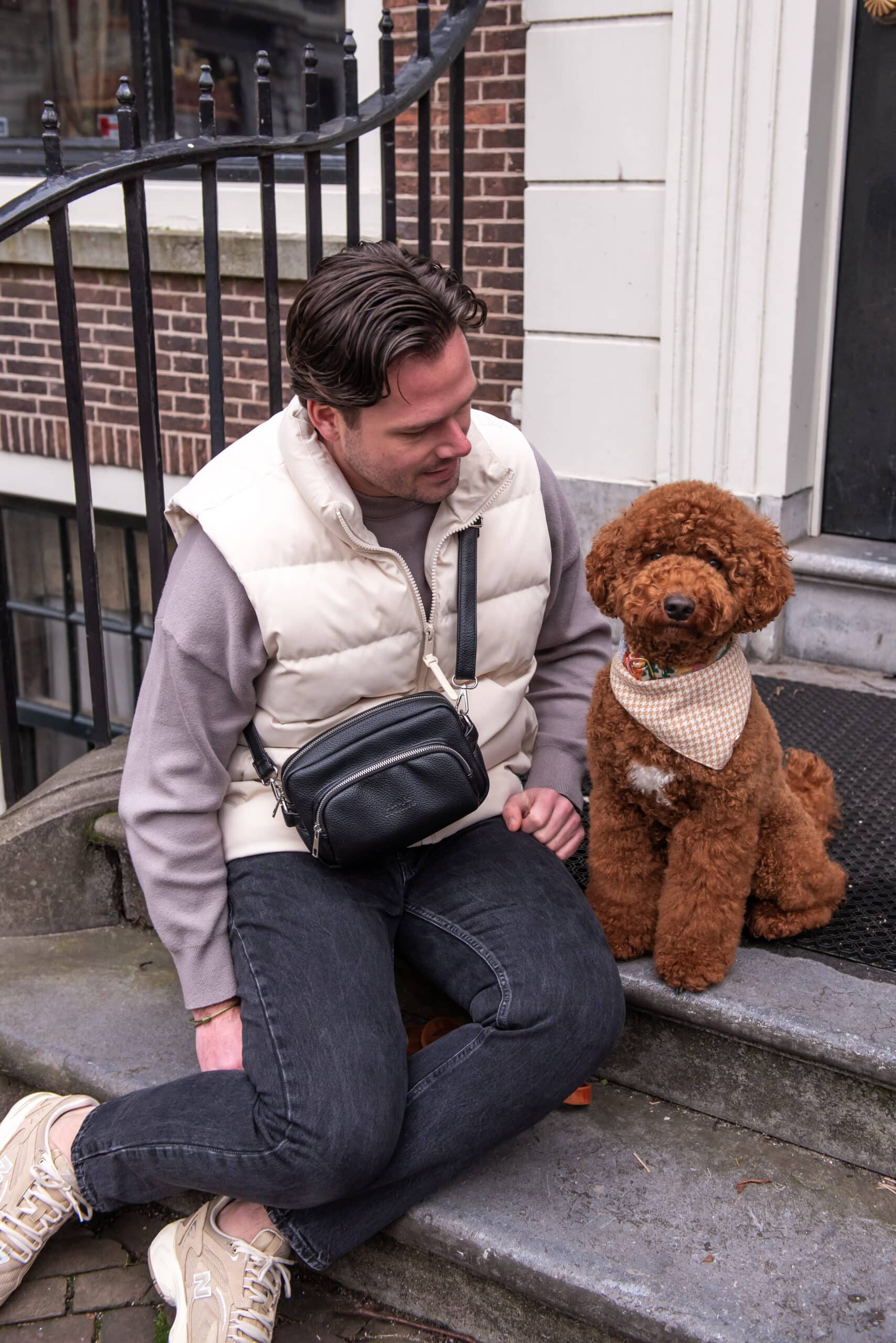 Vegan dog boss bag black - Image 2