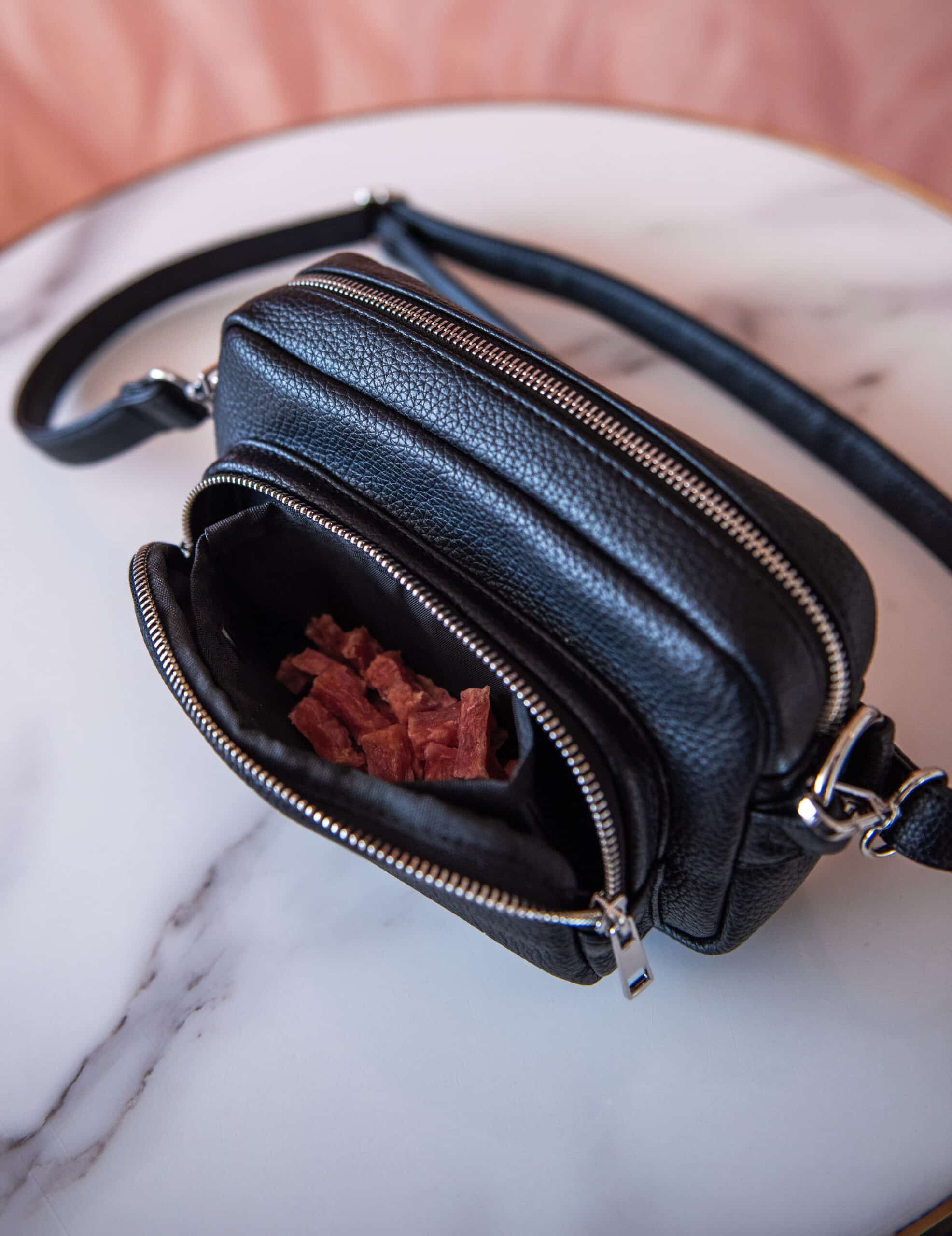 Vegan dog boss bag black - Image 5